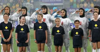 খেলার মাঠে ইরানি নারী ফুটবলারদের ‘নিশ্চুপ’ প্রতিবাদ